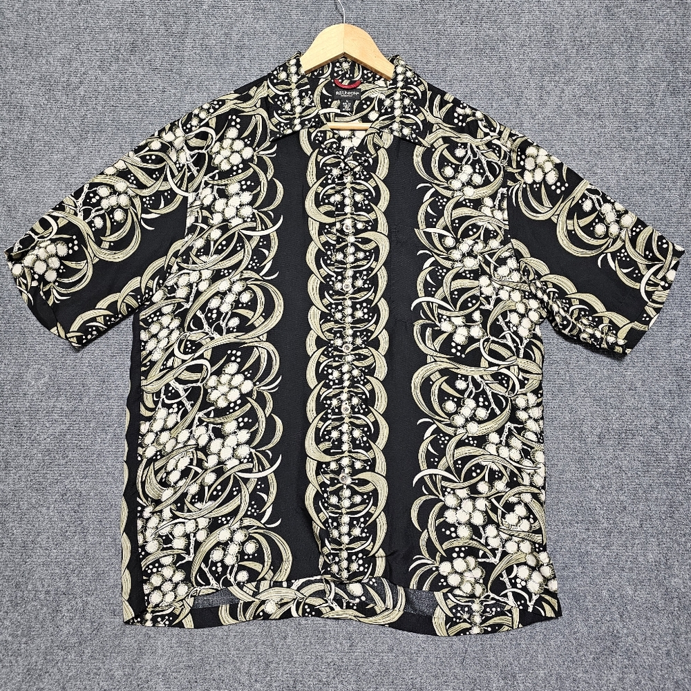 Vintage Reunion Menswear Silk Shirt Tropical Hawaiian Floral Blossom Beach
